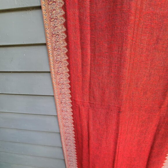 Red Gold Reversible Pashmina in Red and Gold - Picture 7 of 15